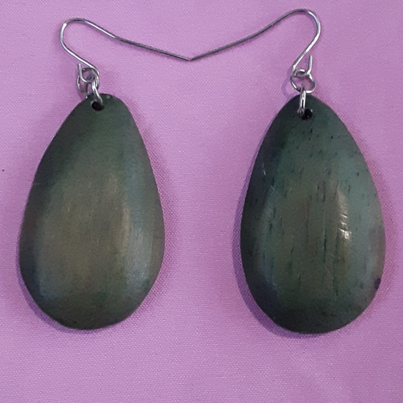 🌹Bundle 2 pair wood earrings pierced - Picture 2 of 7